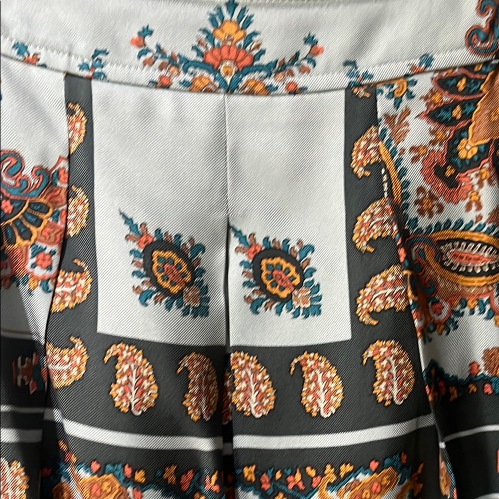 Etro Silk Knee-Length A-Line Skirt - has pockets - Picture 2 of 6